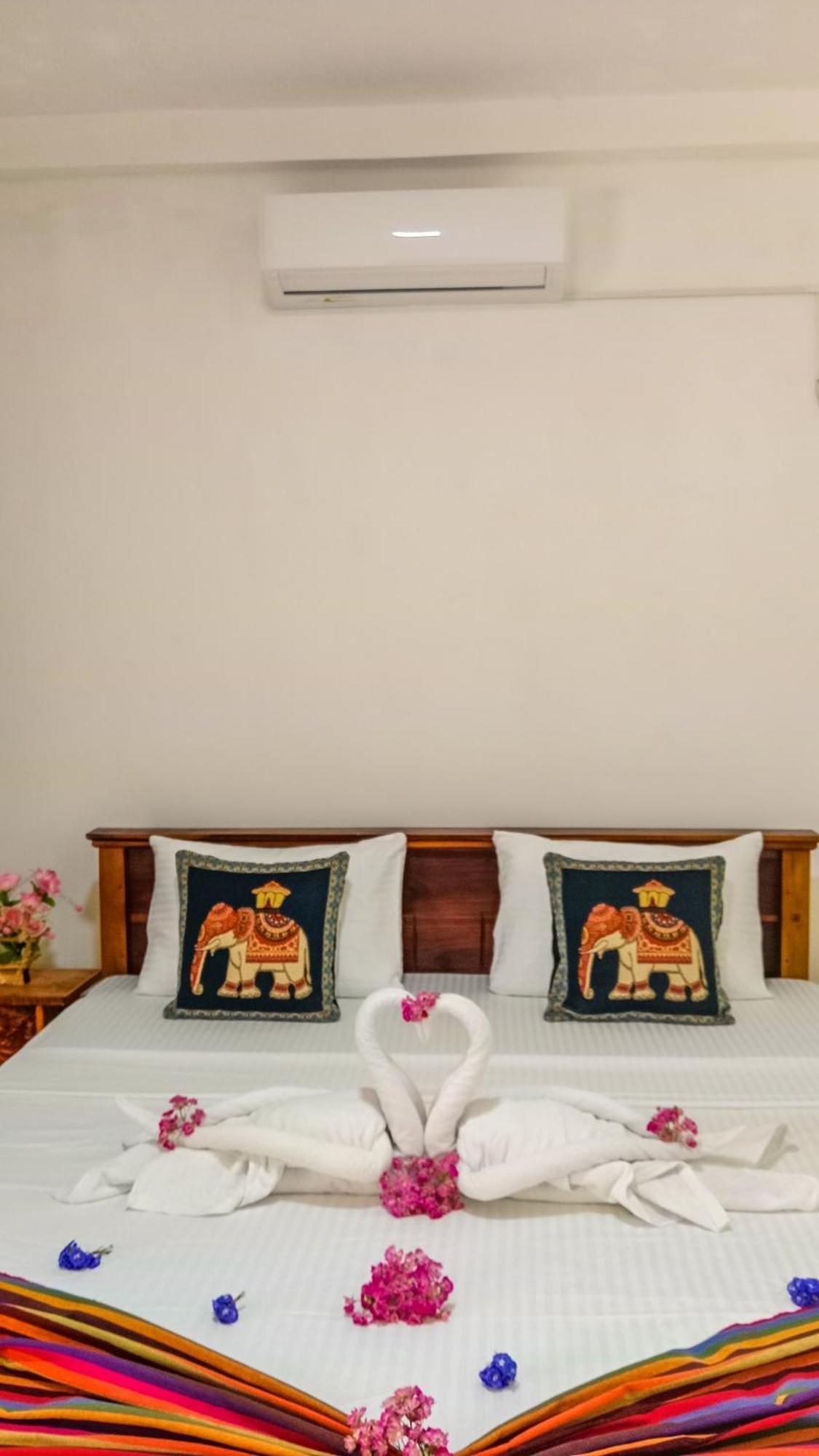 Gimhana Homestay Sigiriya Luaran gambar
