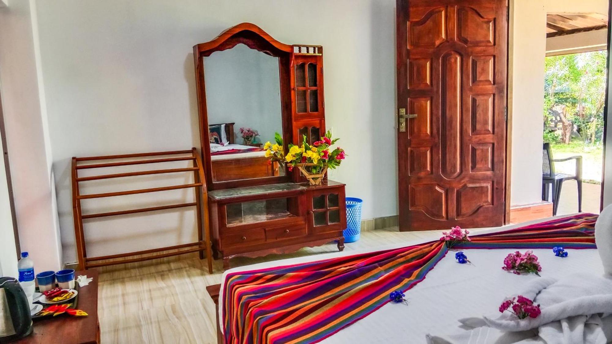 Gimhana Homestay Sigiriya Luaran gambar