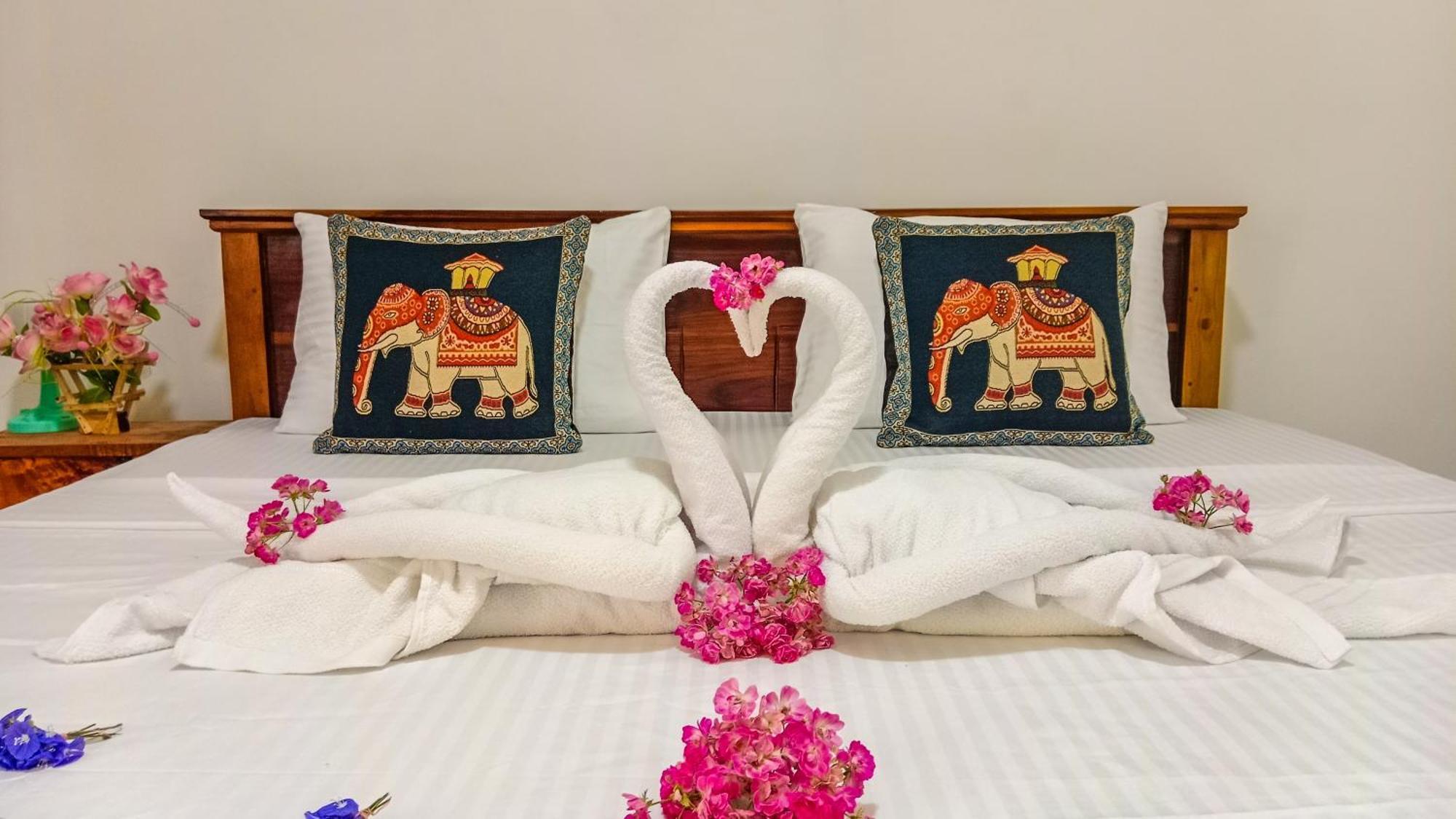 Gimhana Homestay Sigiriya Luaran gambar