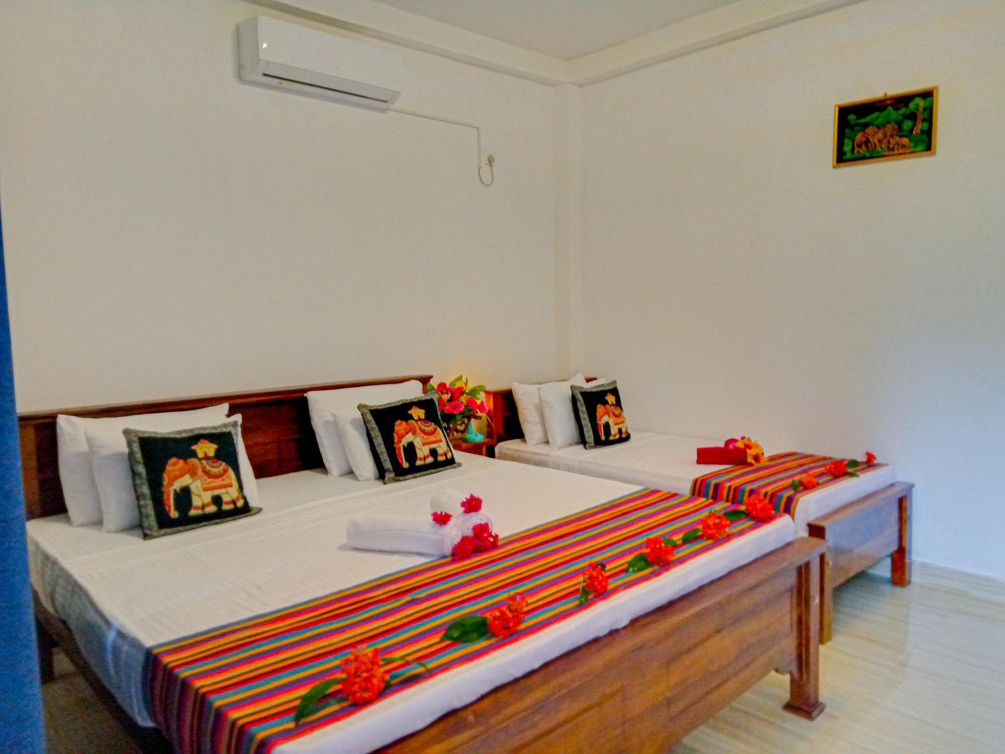 Gimhana Homestay Sigiriya Luaran gambar